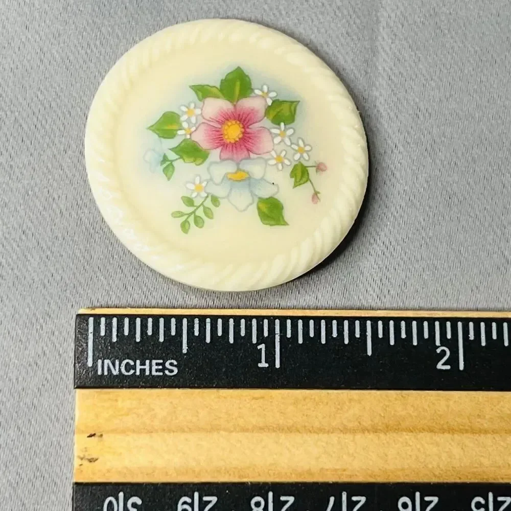 Avon Vintage Porcelain Floral Button Brooch Pin Cream White Pink Green Flower